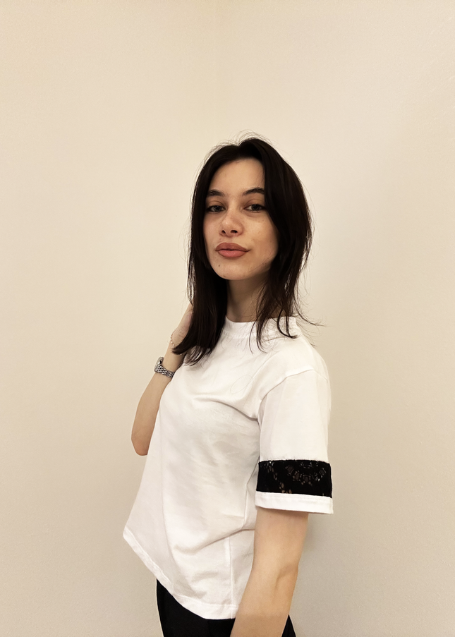 T-shirt con inserto in pizzo